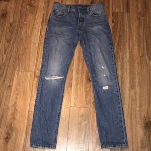 Midrise Levi’s 501 Mom Jeans